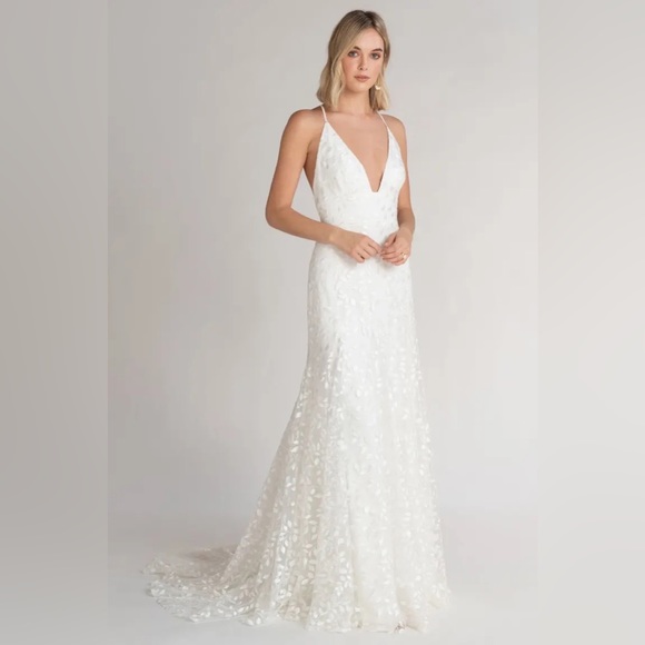 Jenny Yoo Lilith low cut low back whimsical wedding gown dress in ivory - Picture 4 of 15